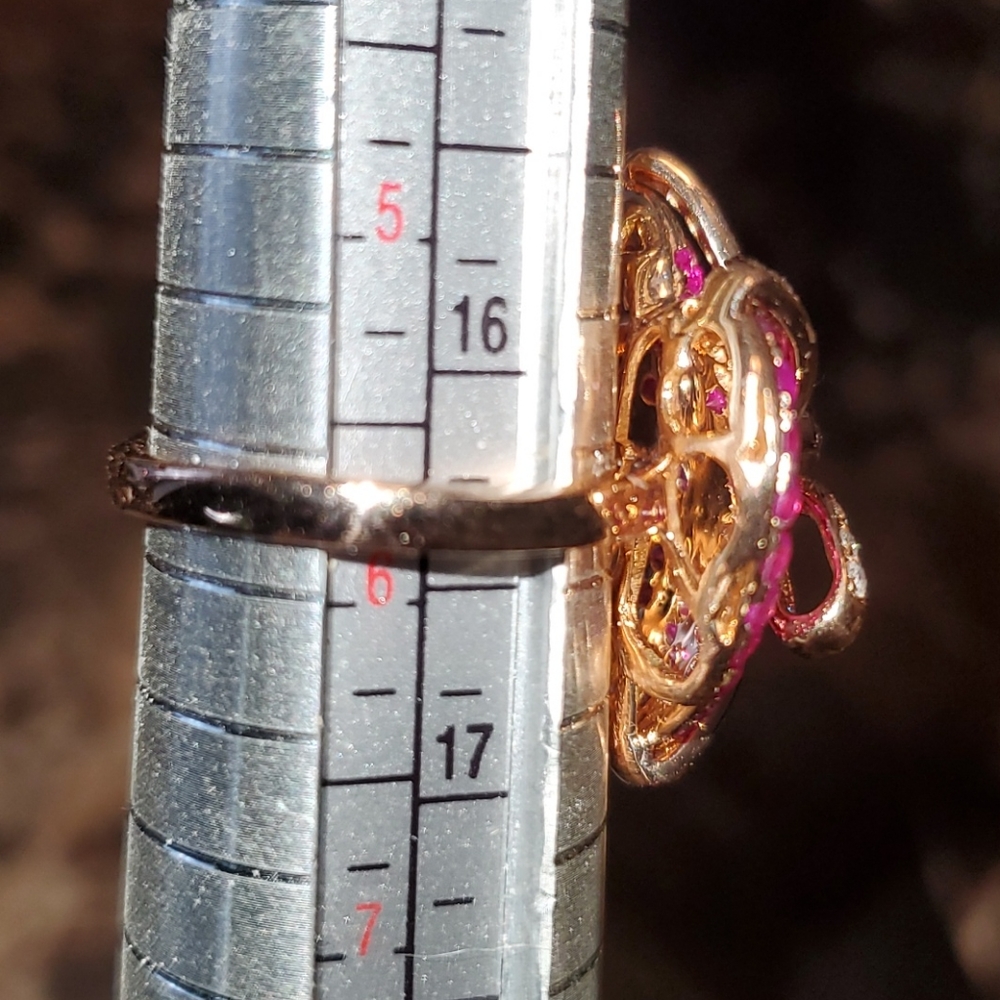 SOLD!! 18kt ROSE GOLD RUBY & DIAMOND RING - Picture 8 of 9